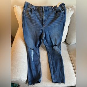 Brand New - Old Navy Extra High Rise Rockstar Jeans - Super Skinny